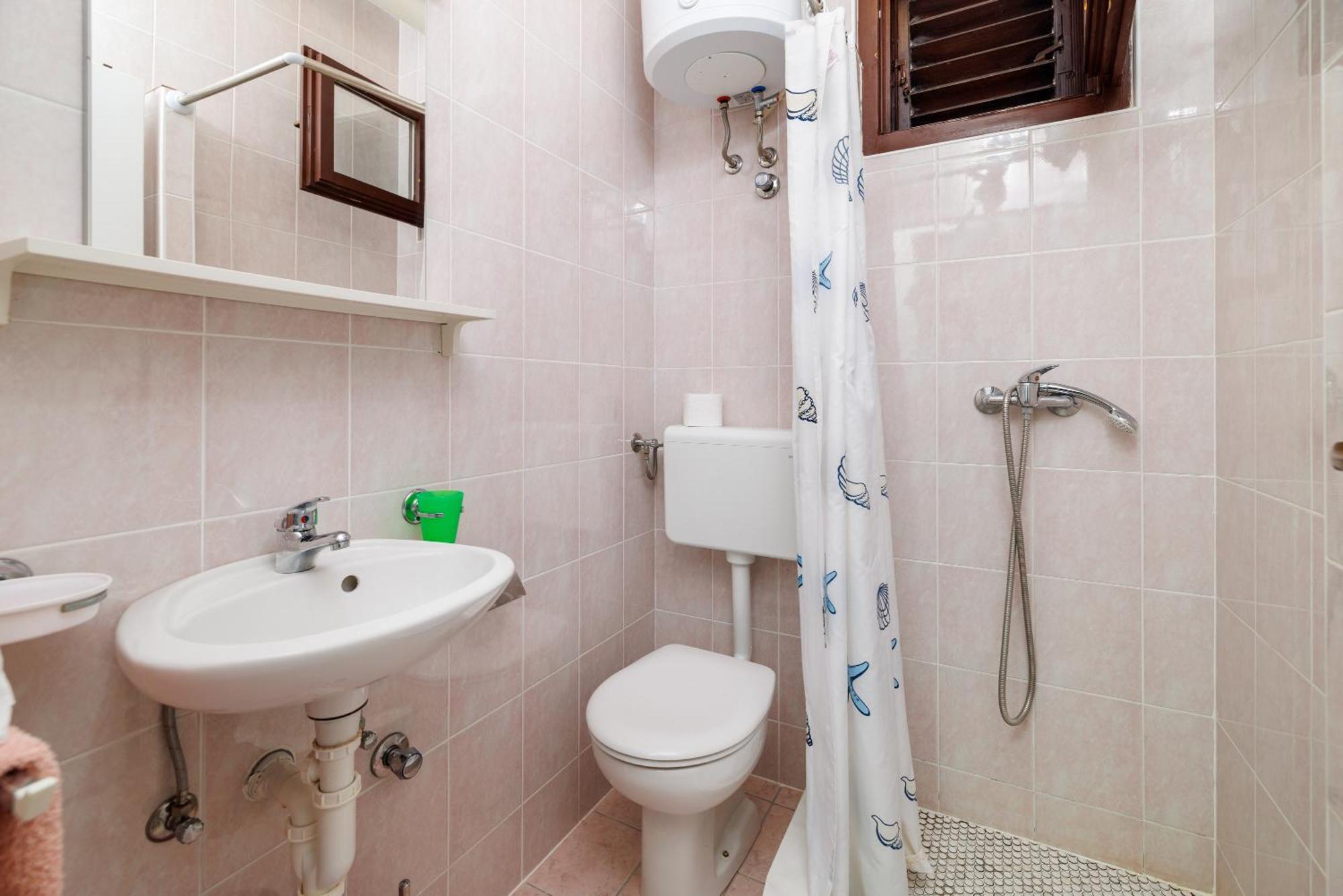 Antonia Apartmán *